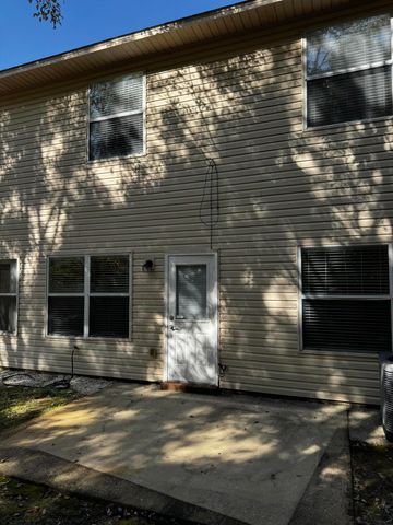 2176 Hadleigh Hills Court, Navarre, FL 32566