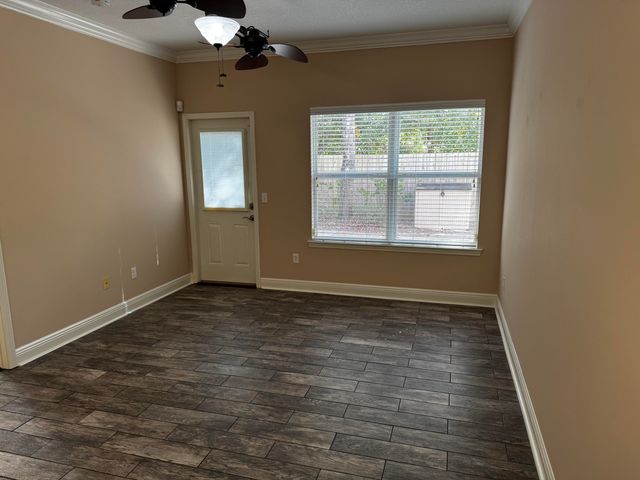 2176 Hadleigh Hills Court, Navarre, FL 32566