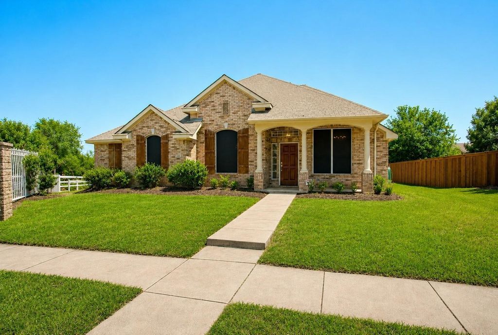 4402 Horizon Drive, Garland, TX 75043