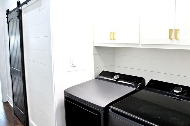 678 Colorado Street, Glidden, TX 78943