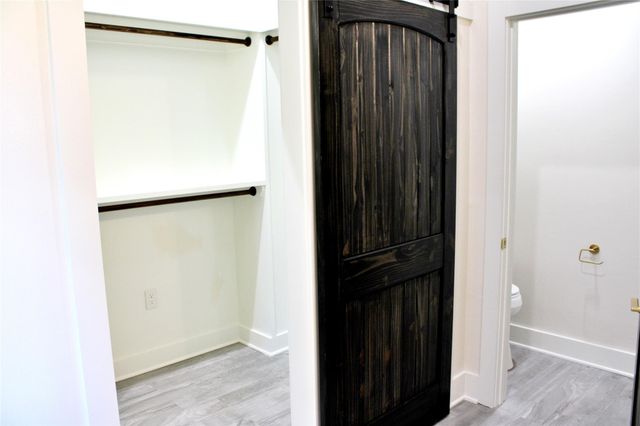 678 Colorado Street, Glidden, TX 78943