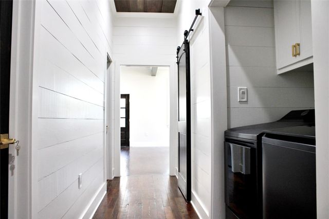 678 Colorado Street, Glidden, TX 78943