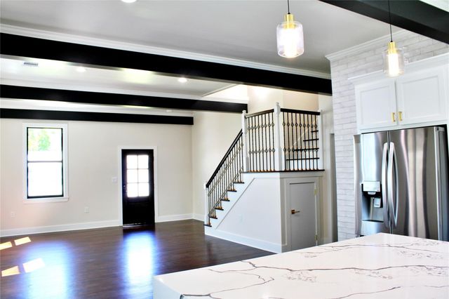 678 Colorado Street, Glidden, TX 78943