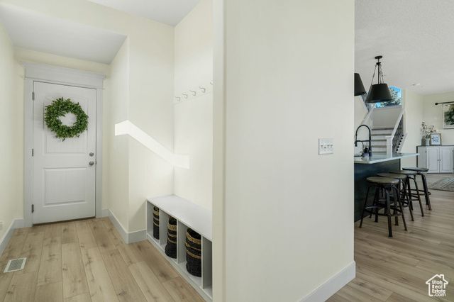 4591 W HERITAGEFIELD CIR, Herriman, UT 84096