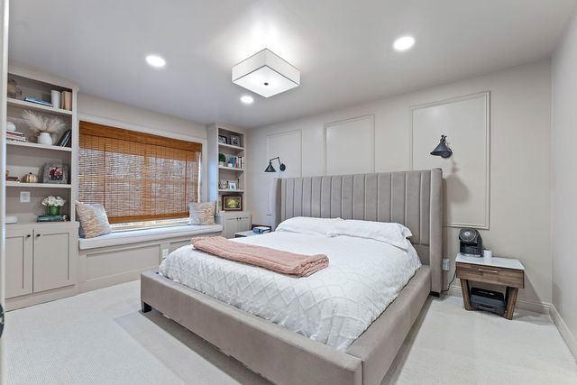 825 N Lakeview Drive, Rogers, AR 72756