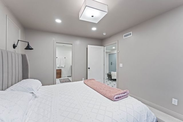 825 N Lakeview Drive, Rogers, AR 72756