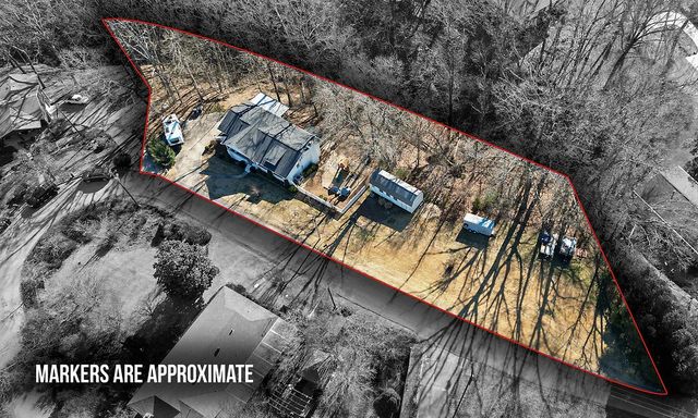 825 N Lakeview Drive, Rogers, AR 72756