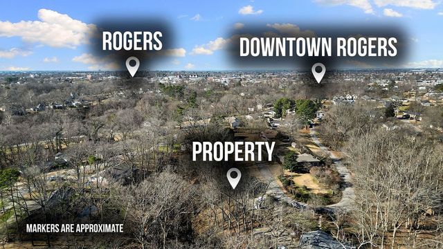 825 N Lakeview Drive, Rogers, AR 72756