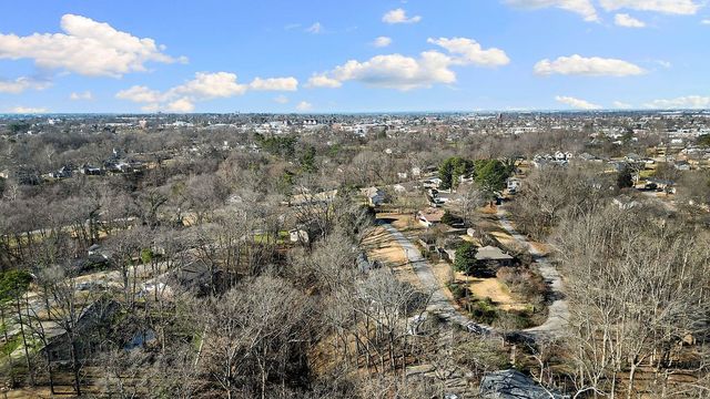 825 N Lakeview Drive, Rogers, AR 72756