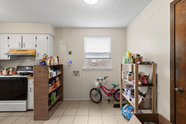 8127 Bonnafair Dr, Hermitage, TN 37076