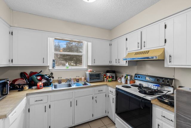 8127 Bonnafair Dr, Hermitage, TN 37076