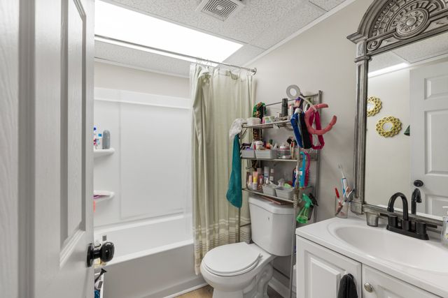 8127 Bonnafair Dr, Hermitage, TN 37076