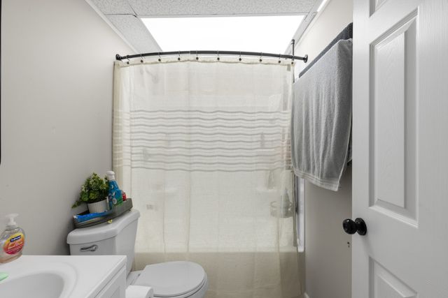 8127 Bonnafair Dr, Hermitage, TN 37076