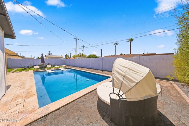 8441 E WINDSOR Avenue, Scottsdale, AZ 85257