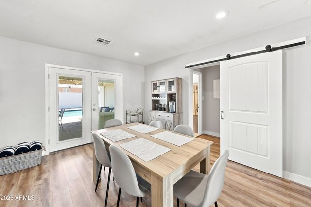8441 E WINDSOR Avenue, Scottsdale, AZ 85257