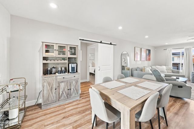 8441 E WINDSOR Avenue, Scottsdale, AZ 85257