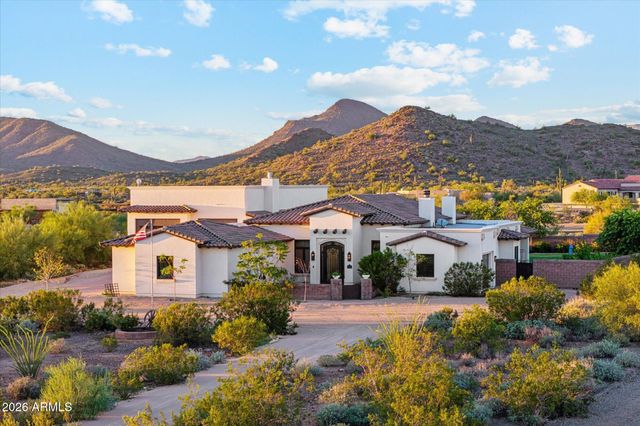 3180 E Lazy Lizard Lane