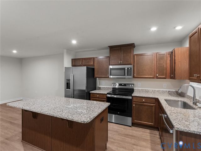 6524 Carters Walk Ln, North Chesterfield, VA 23234
