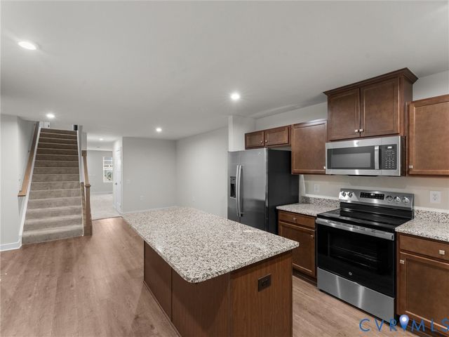 6524 Carters Walk Ln, North Chesterfield, VA 23234