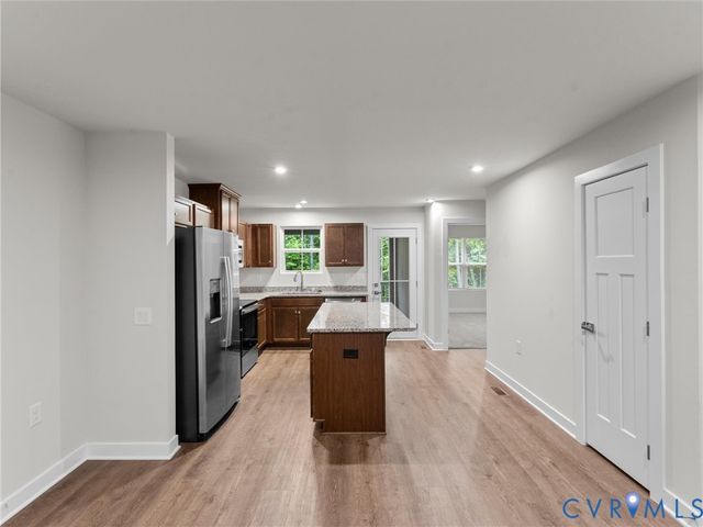 6524 Carters Walk Ln, North Chesterfield, VA 23234