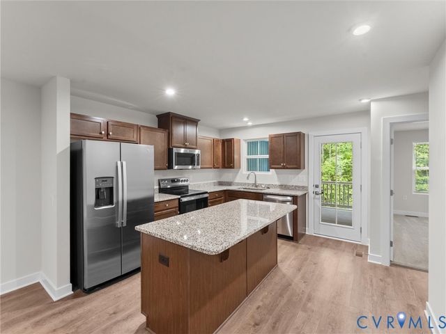 6524 Carters Walk Ln, North Chesterfield, VA 23234