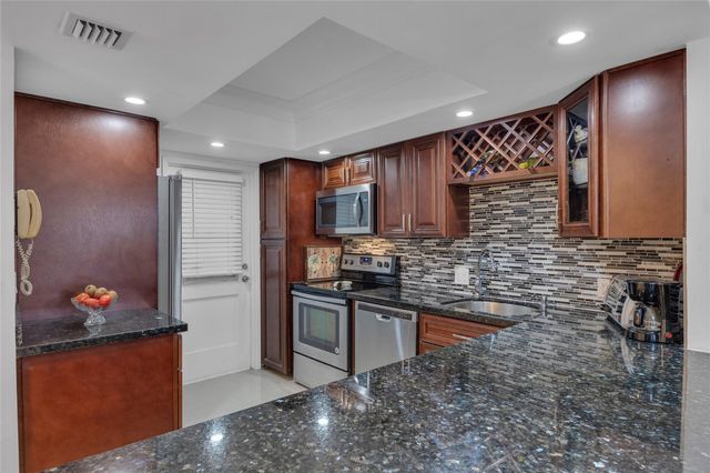 3001 S Course Drive 301, Pompano Beach, FL 33069