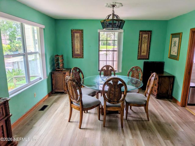 2410 CEDAR SHORES Circle, Jacksonville, FL 32210