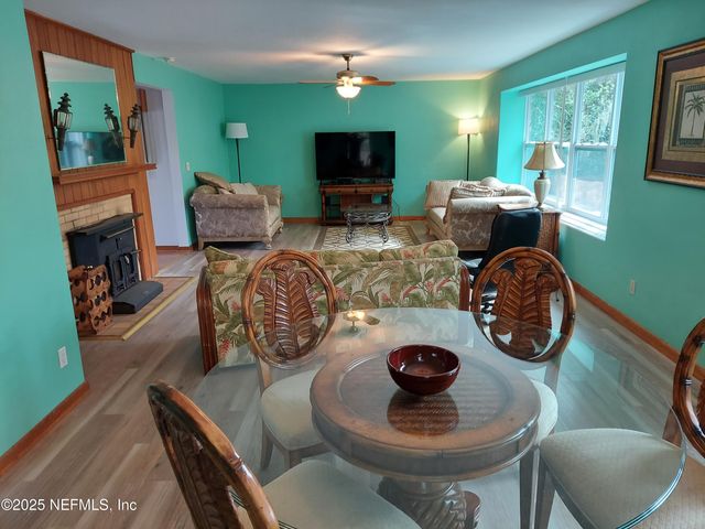 2410 CEDAR SHORES Circle, Jacksonville, FL 32210
