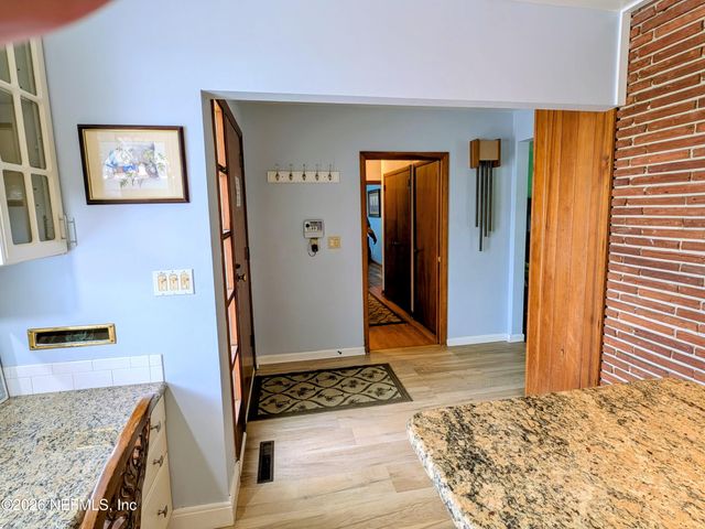 2410 CEDAR SHORES Circle, Jacksonville, FL 32210