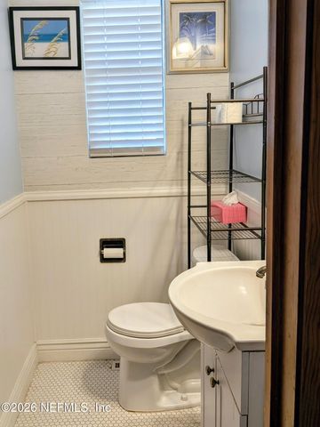 2410 CEDAR SHORES Circle, Jacksonville, FL 32210