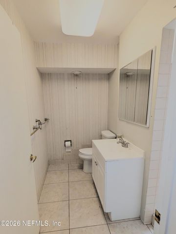 2410 CEDAR SHORES Circle, Jacksonville, FL 32210