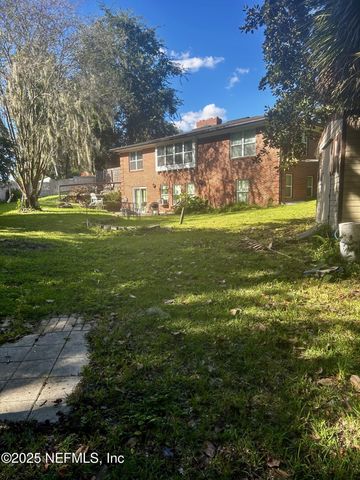 2410 CEDAR SHORES Circle, Jacksonville, FL 32210