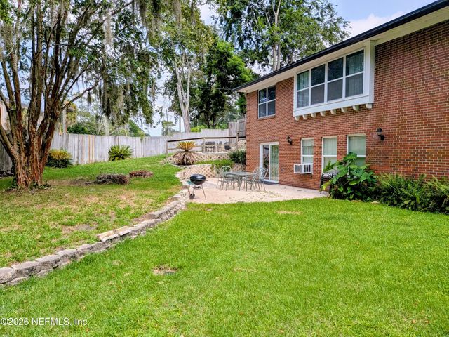 2410 CEDAR SHORES Circle, Jacksonville, FL 32210