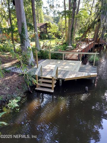 2410 CEDAR SHORES Circle, Jacksonville, FL 32210