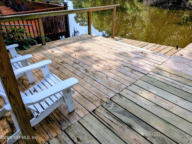 2410 CEDAR SHORES Circle, Jacksonville, FL 32210