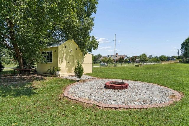 3587 Miller Bottom Road, Loganville, GA 30052