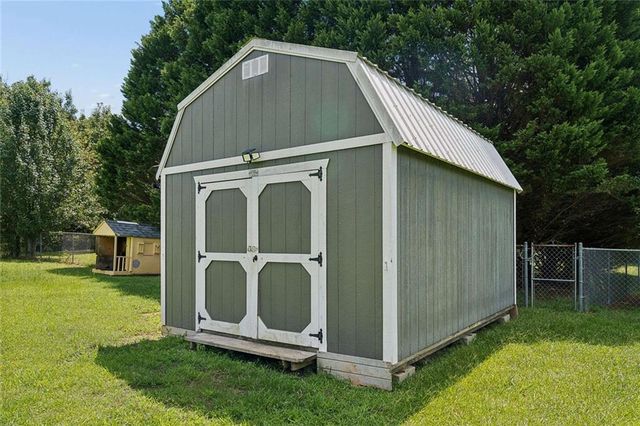 3587 Miller Bottom Road, Loganville, GA 30052