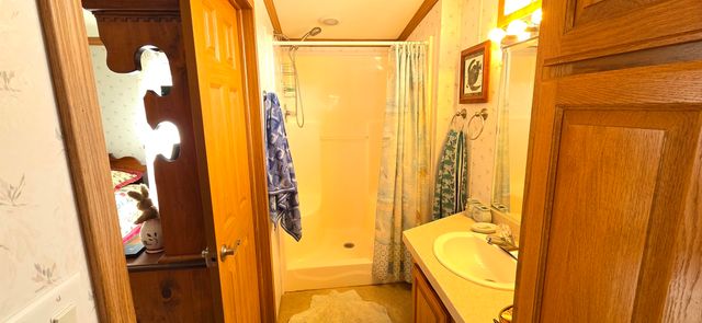 32 Pine Street, Hinsdale, NH 04451