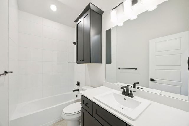 4364 Biddle Street, Midlothian, TX 76065