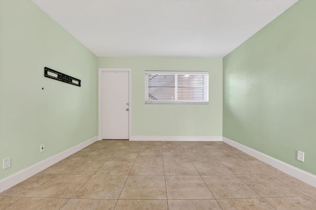 941 Crystal Lake Drive 302, Deerfield Beach, FL 33064