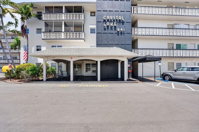 941 Crystal Lake Drive 302, Deerfield Beach, FL 33064