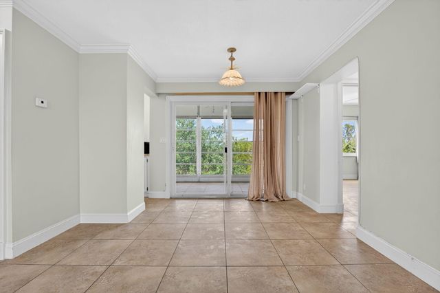 941 Crystal Lake Drive 302, Deerfield Beach, FL 33064