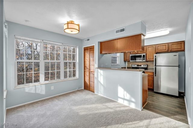 1804 Stoney Run Circle, Broadview Heights, OH 44147