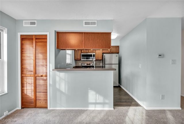 1804 Stoney Run Circle, Broadview Heights, OH 44147