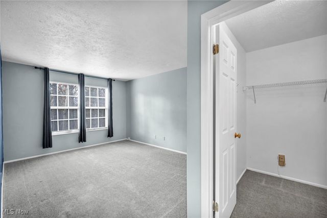 1804 Stoney Run Circle, Broadview Heights, OH 44147