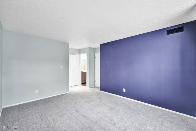 1804 Stoney Run Circle, Broadview Heights, OH 44147