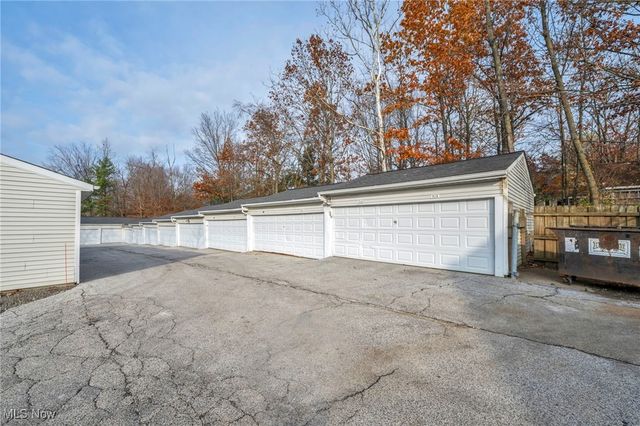 1804 Stoney Run Circle, Broadview Heights, OH 44147