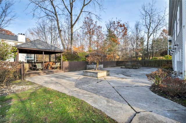 1804 Stoney Run Circle, Broadview Heights, OH 44147