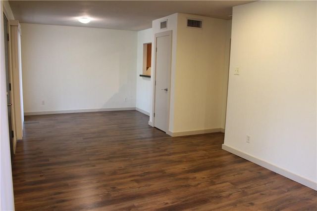 4121 Avondale Avenue 206, Dallas, TX 75219