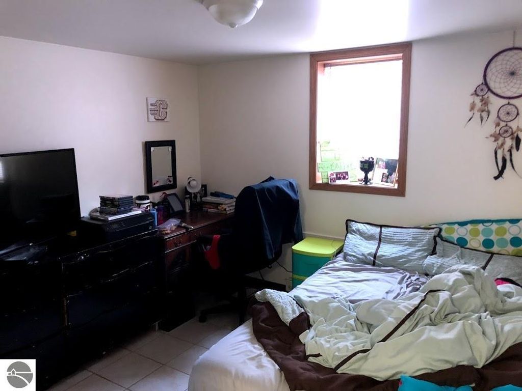 Image 25 of property listing at 1915 Stockman, Mt Pleasant, MI 48858